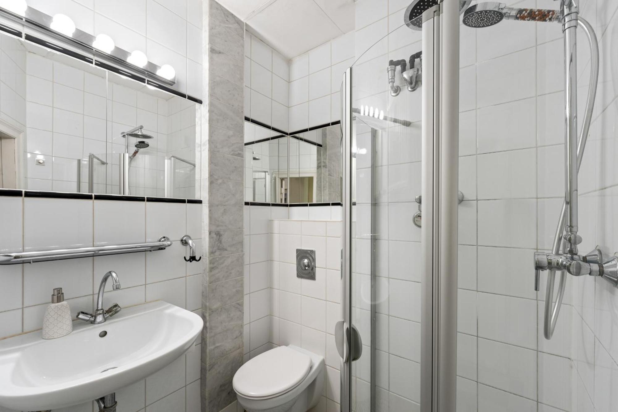 The Gleditsch - Perl In Schoeneberg Up To 4 Ppl Appartamento *